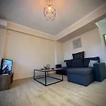 Modern House In Near The Center, Sea דירה