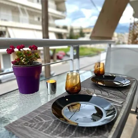 Апартаменты Modern House In Near The Center, Sea Каламата